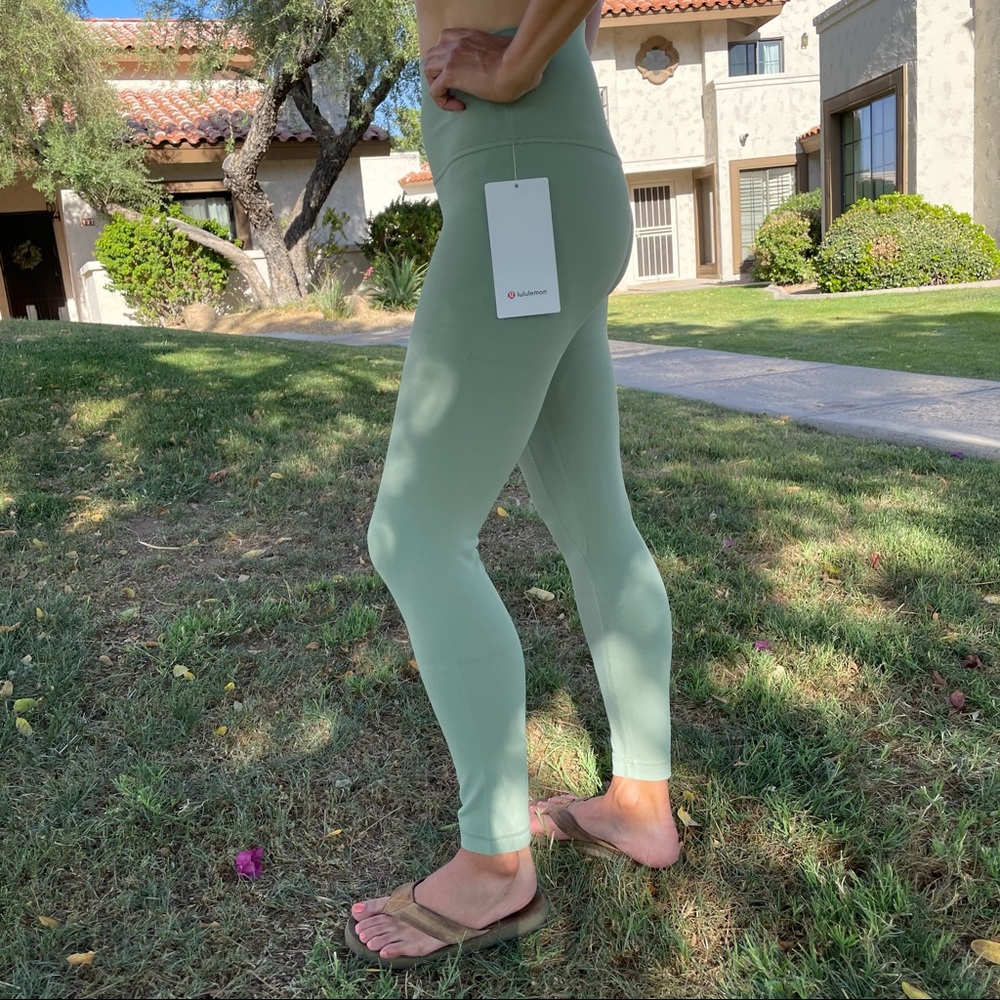 Lululemon Align HR Pant 25” - Picture 10 of 12